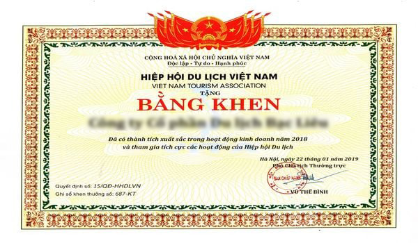 Bằng khen hoạt động vì người nghèo